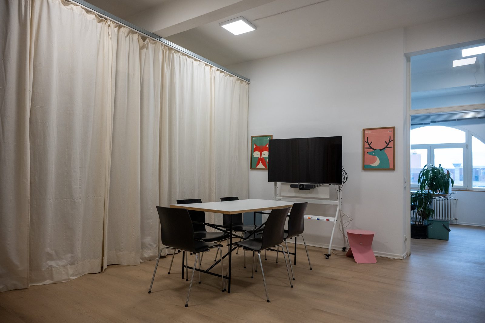 Meeting room of the sales consultancy Uecker Concept in Düsseldorf